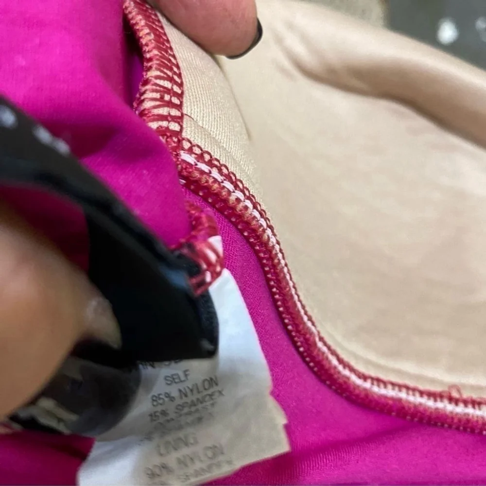 LA Blanca Fuchsia Halter Tankini Swim Bathing Suit Top with Gold Trim Si… - Picture 9 of 9